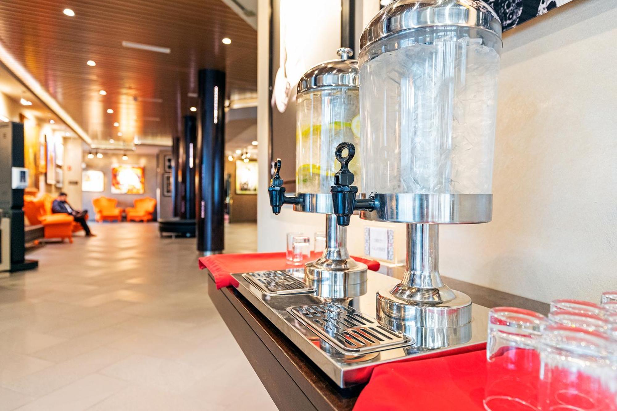 Jag Boutique Hotel Сент Джонс Екстериор снимка