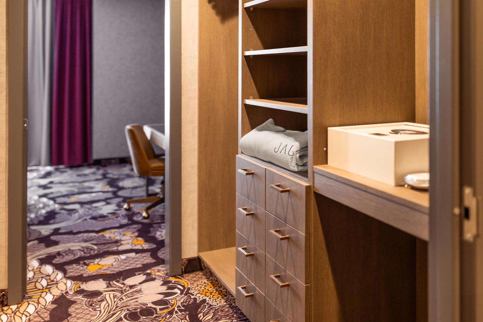 Jag Boutique Hotel Сент Джонс Екстериор снимка